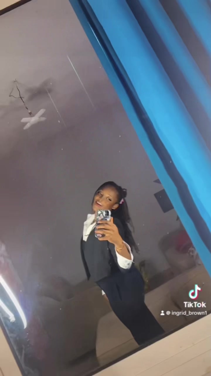 @🍯ingrid_brown1🇨🇲