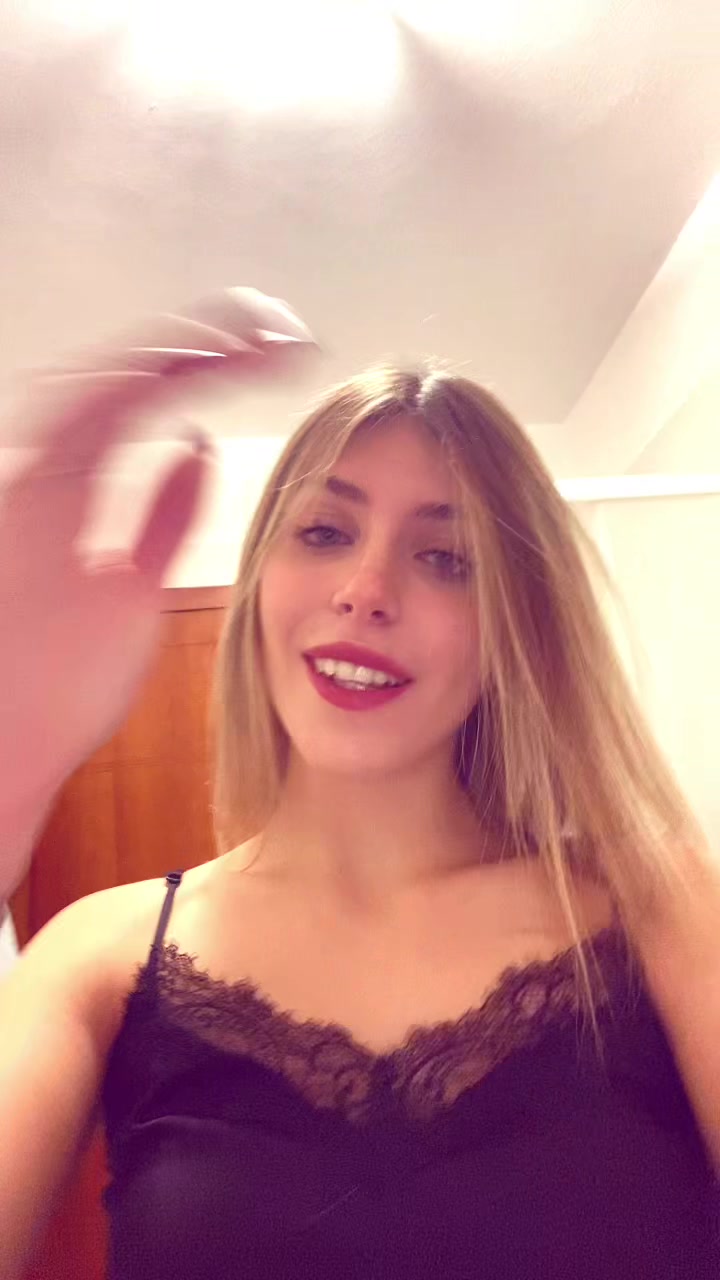 @fior&iacute;🛵