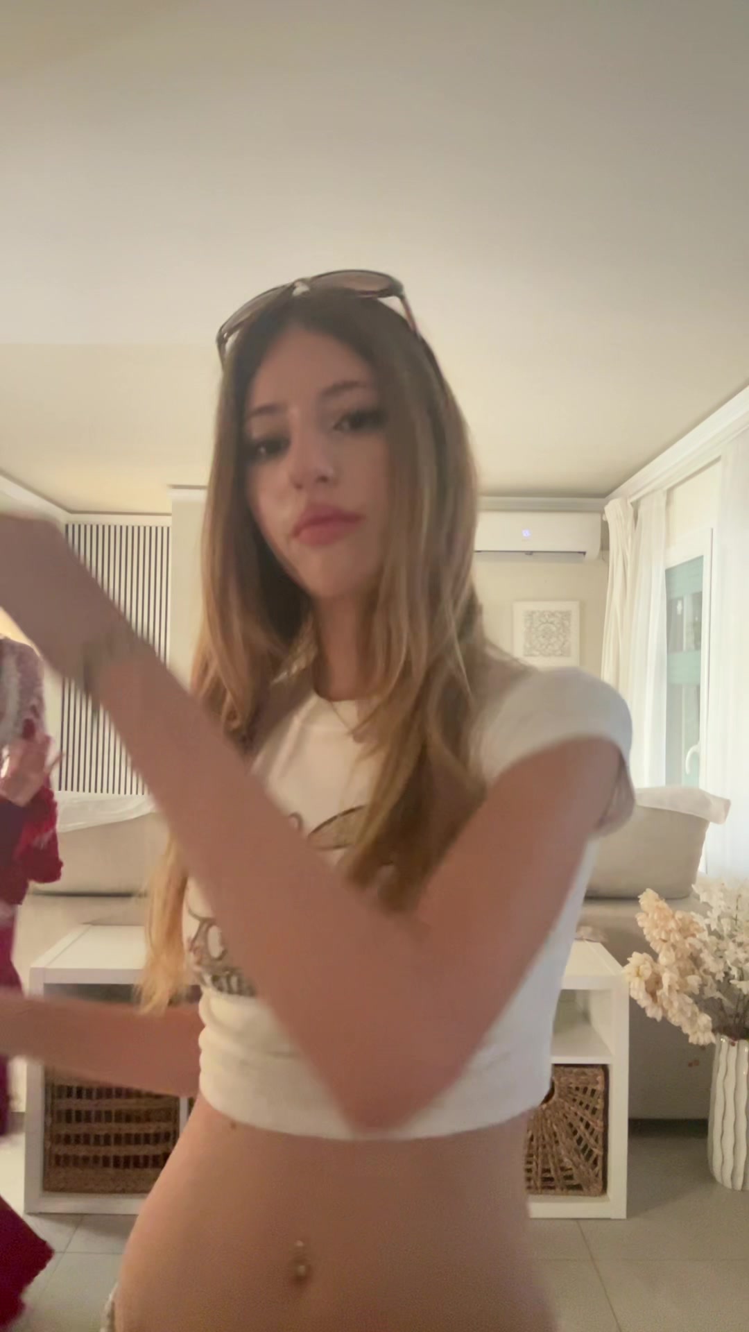 @️