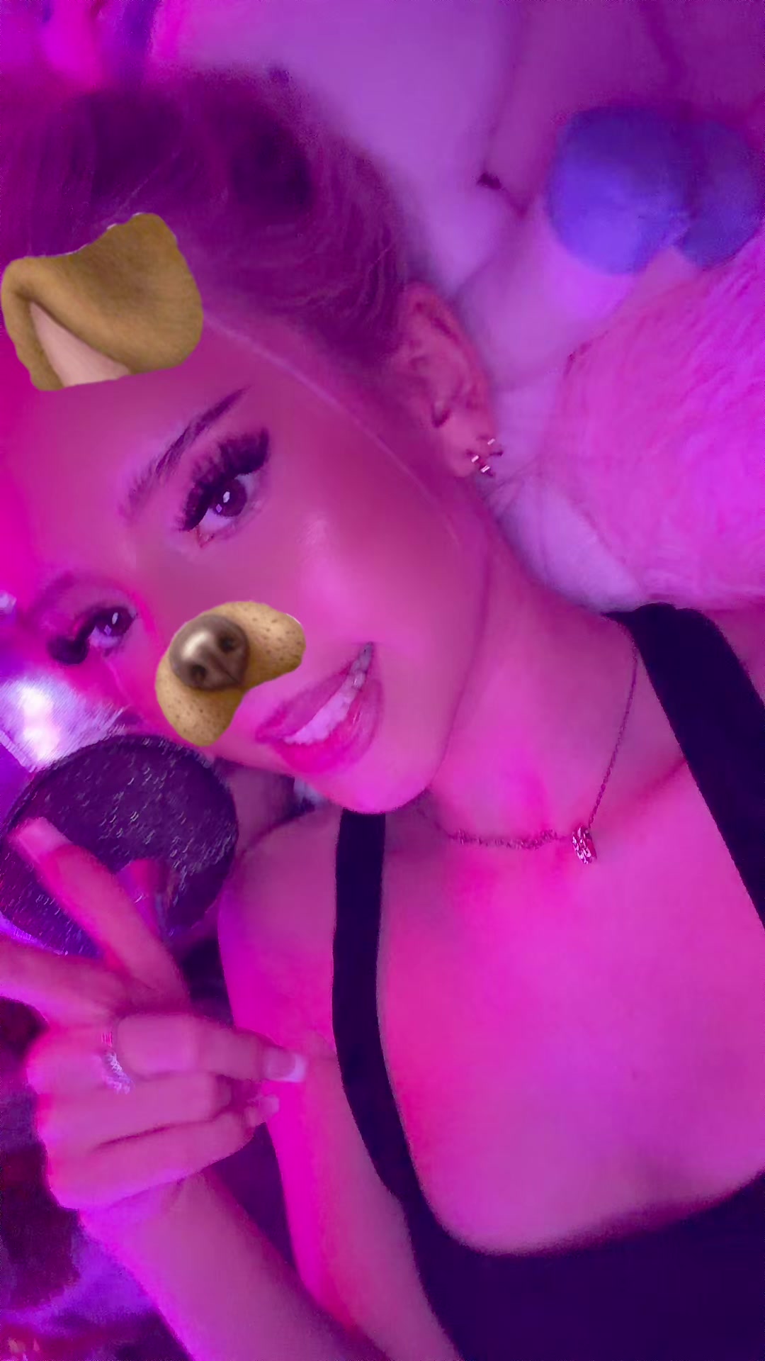 @Becca Louise 🐻ྀི