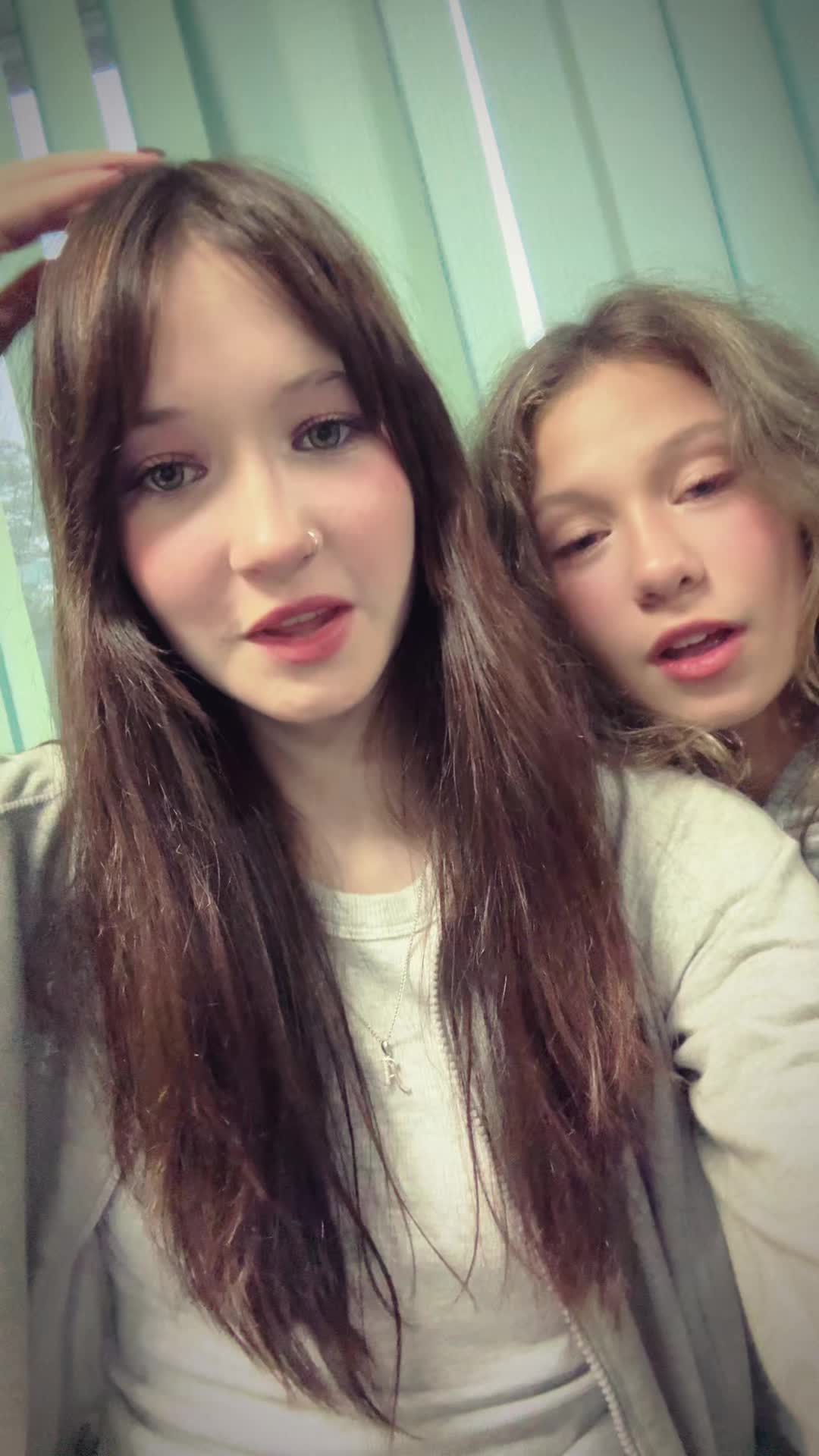 @aliska👅