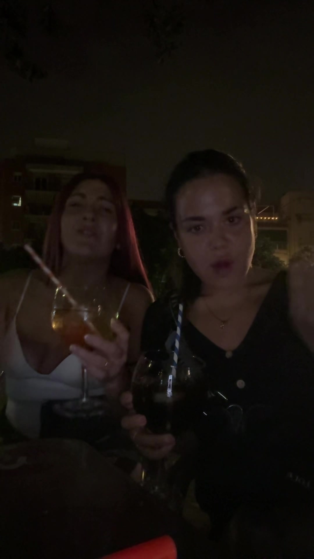 @carlaafelipee
