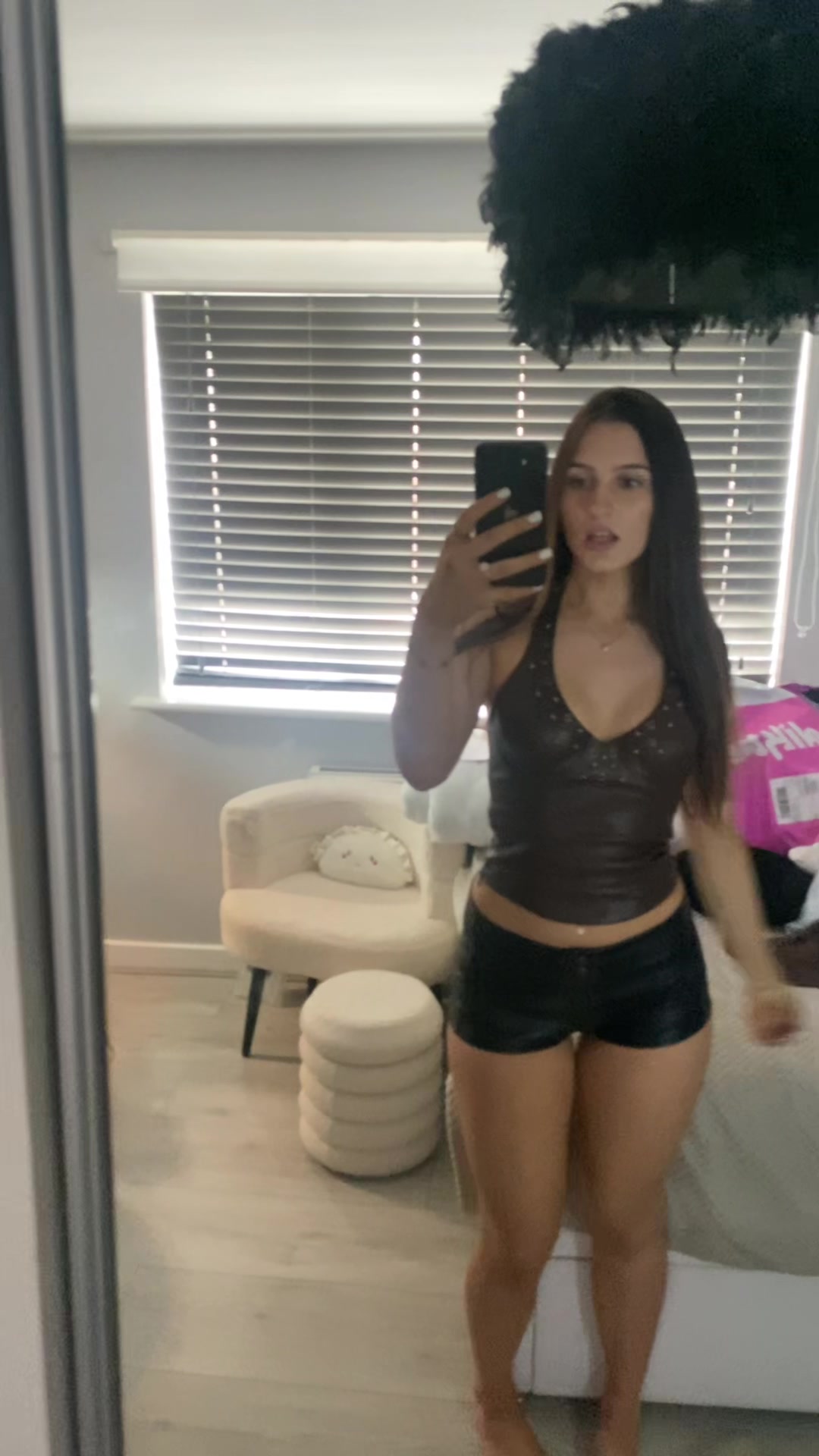 @🦦