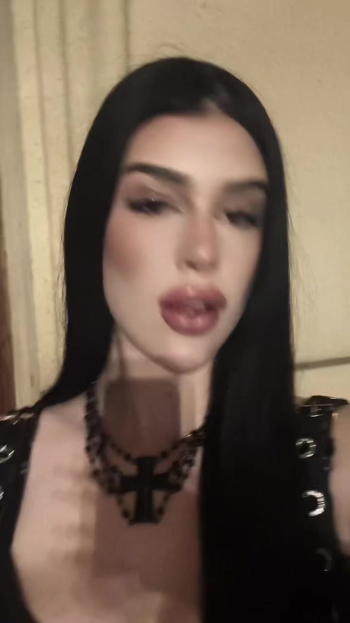 @LUANA RICCO ★