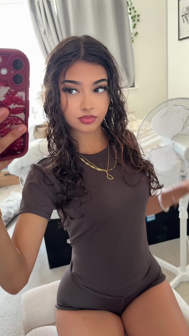 @𝓬.