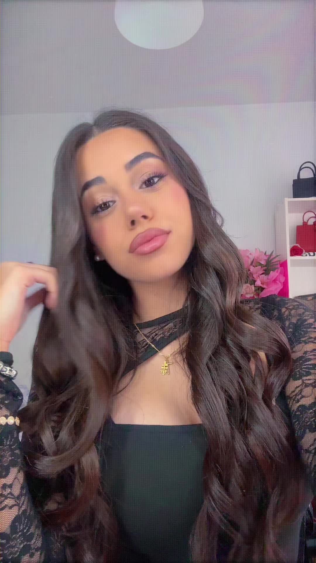 @Danielaa