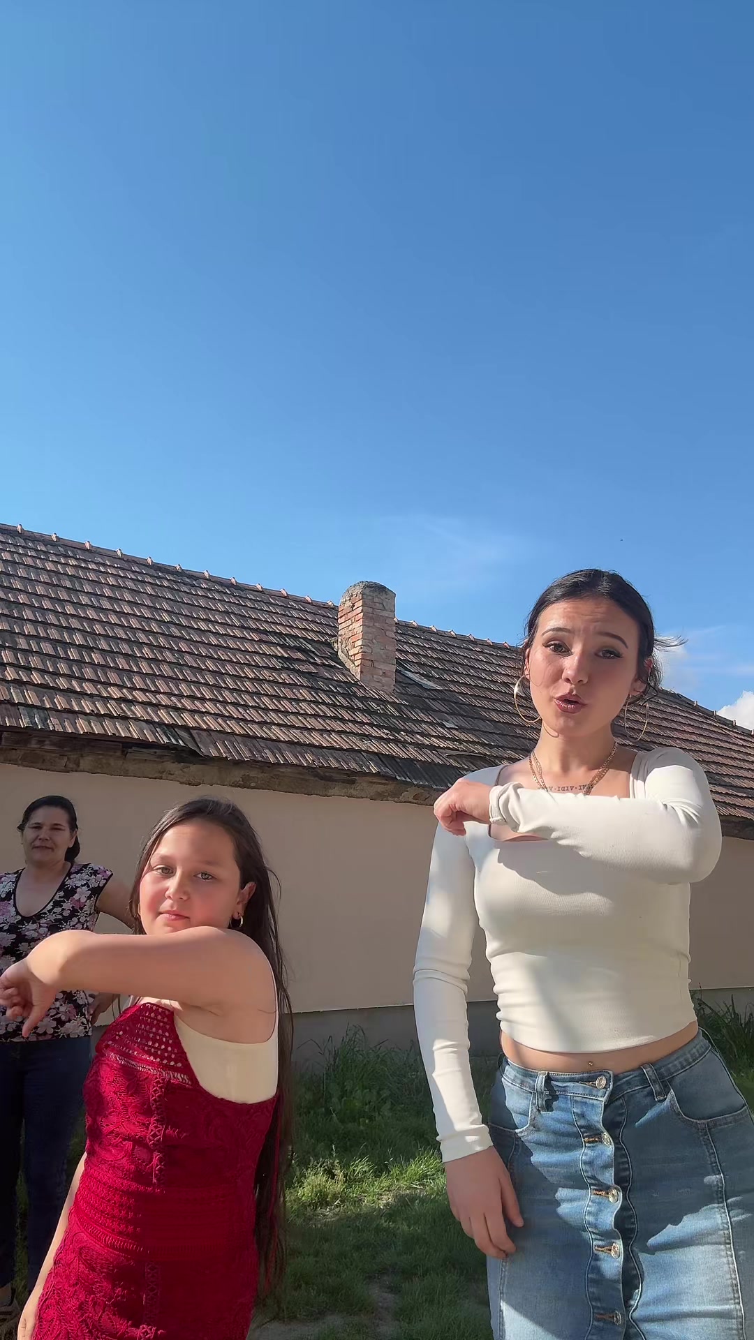 @Emicshuj