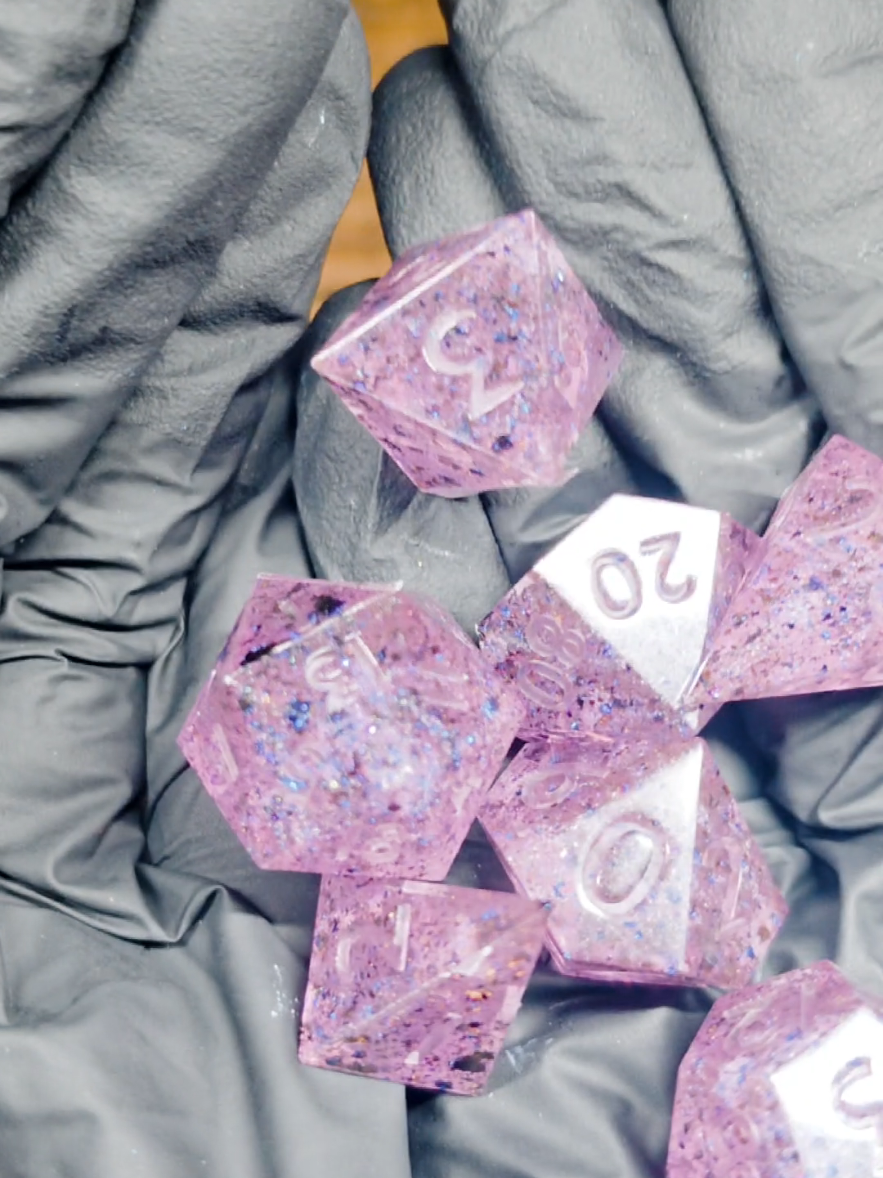 @KJ - Garnet Serpent Dice