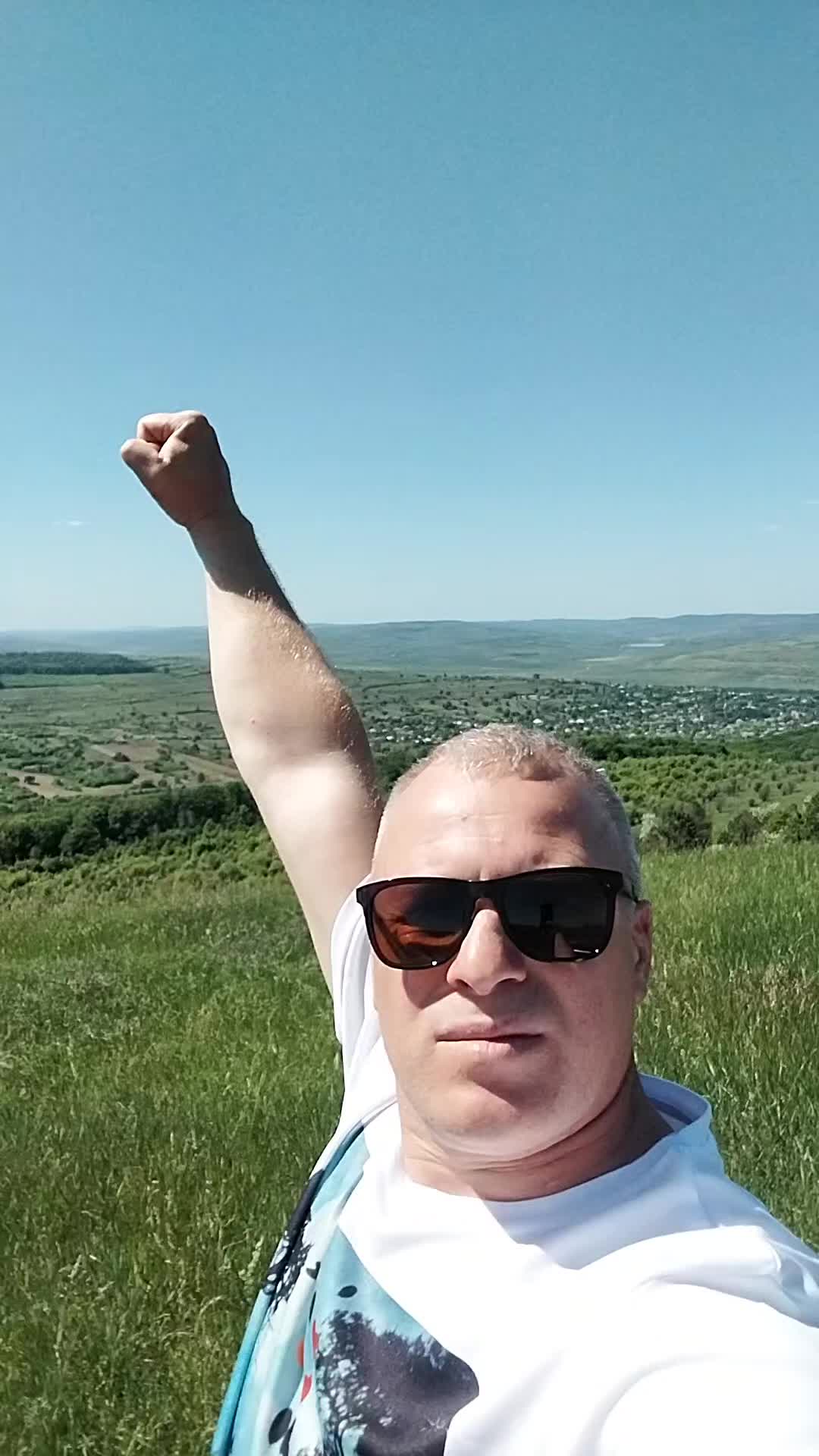 @Petrovici