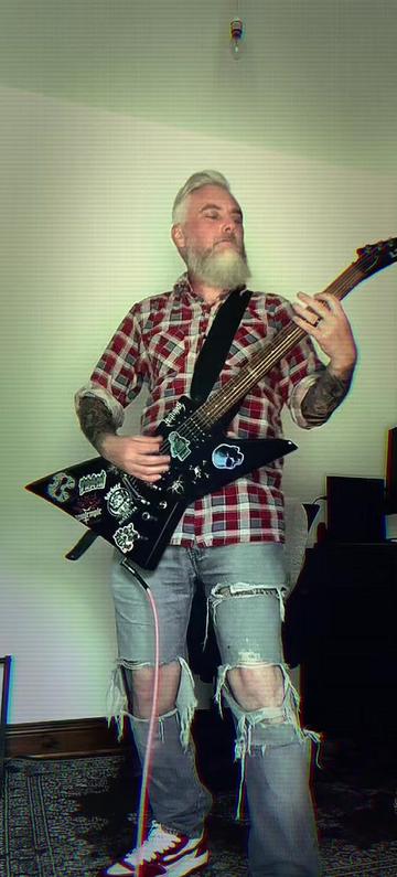 @Riffslickstricks