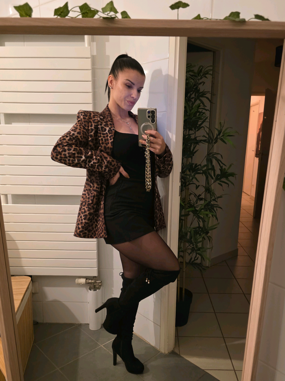 @Cyn_vixxen