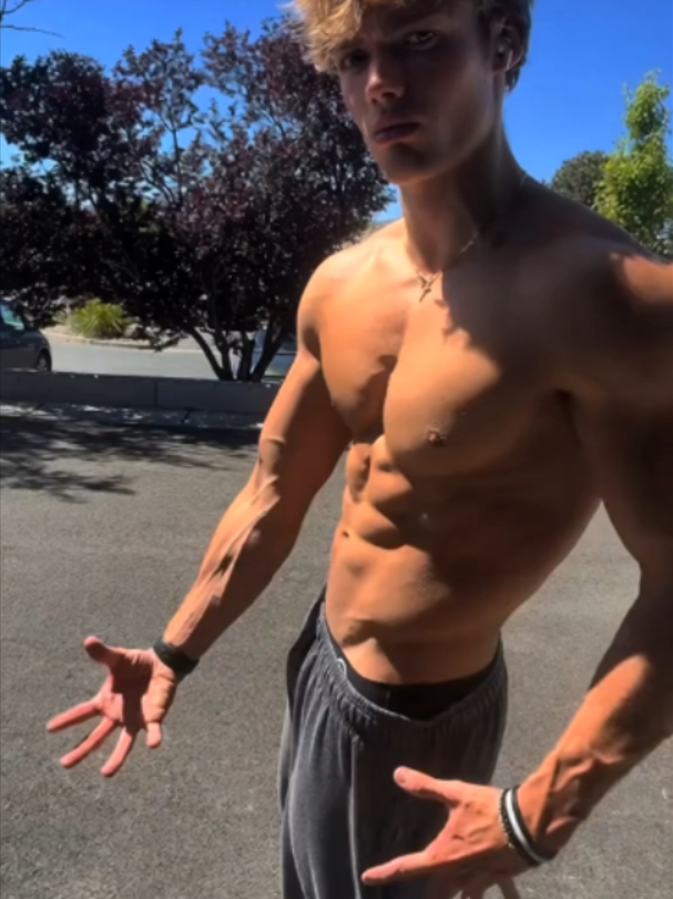 @Fit Man AI