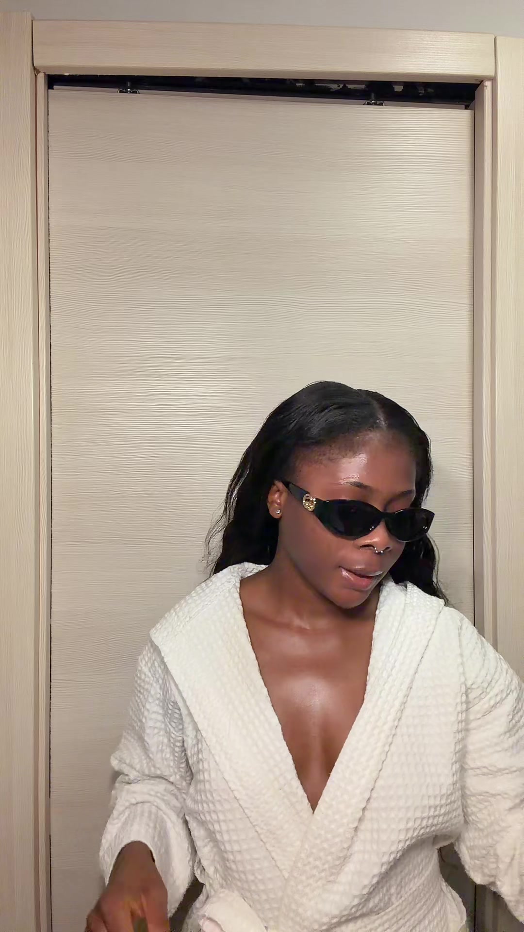 @Bella