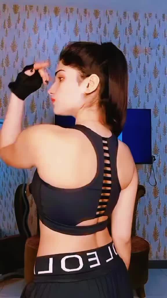 @Aroob💫