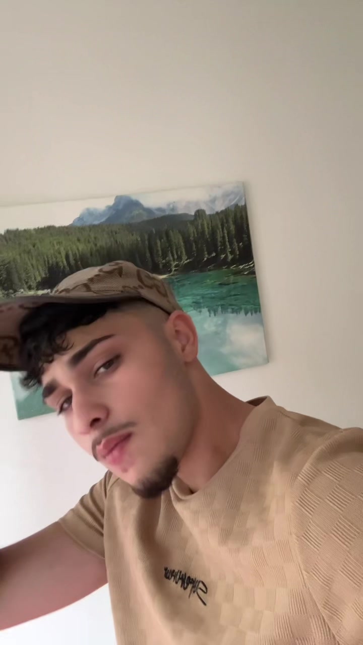 @Italianul