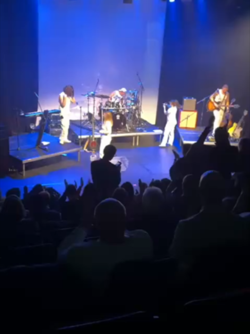 @thatsso90sshowuk