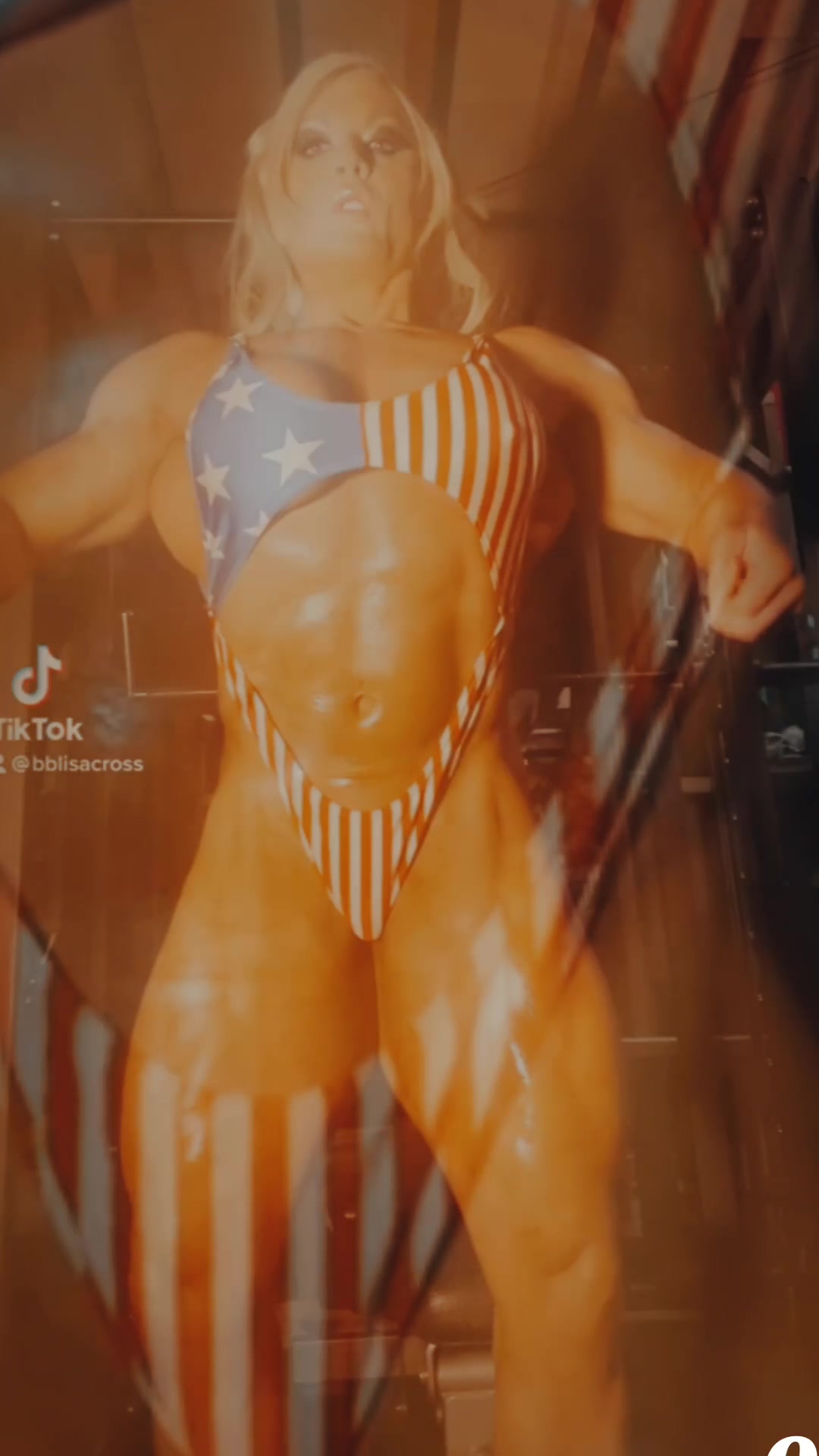 @IFBB Pro Lisa Cross