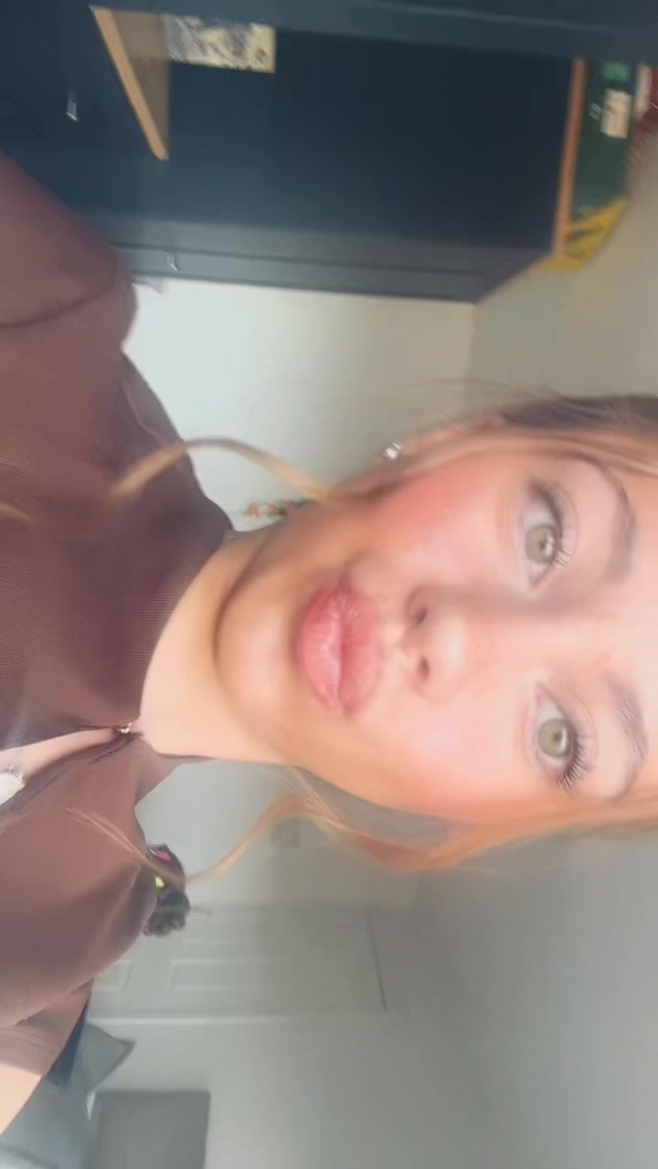 @-𝒜𝓋𝒶-