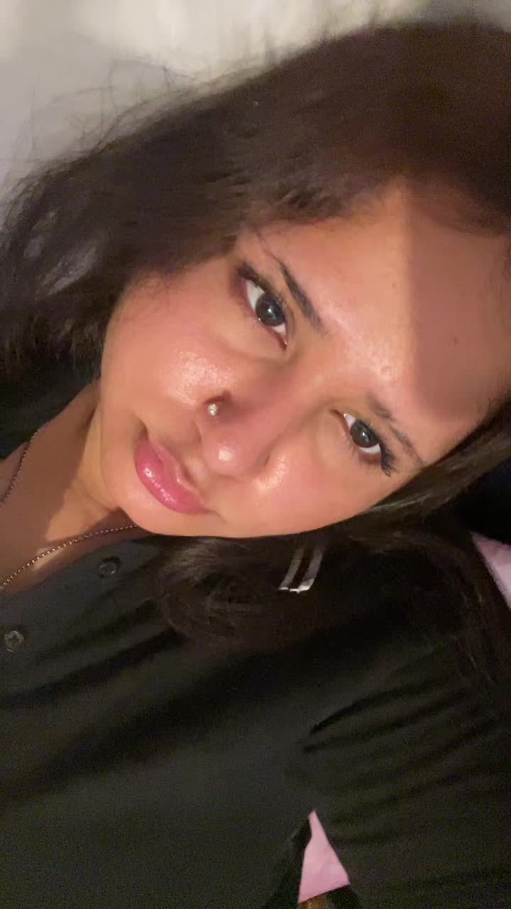 @anayqax