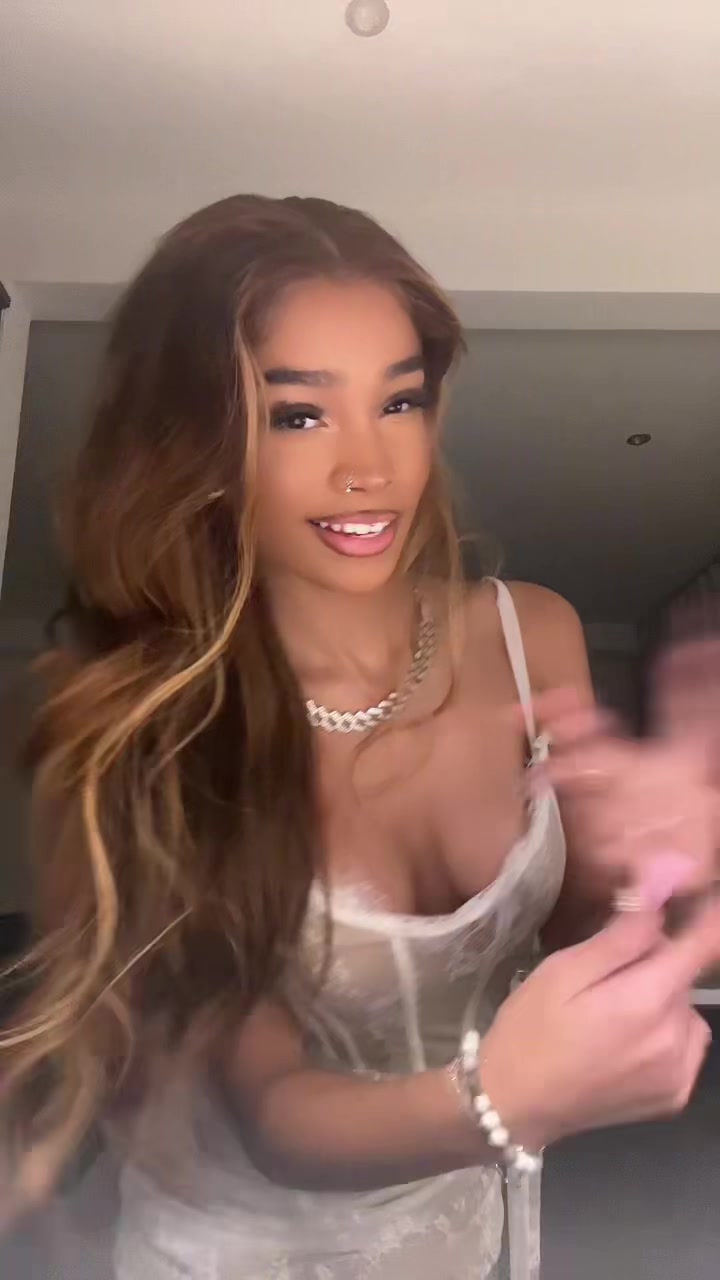 @𝓐𝓶𝓫𝓮𝓻