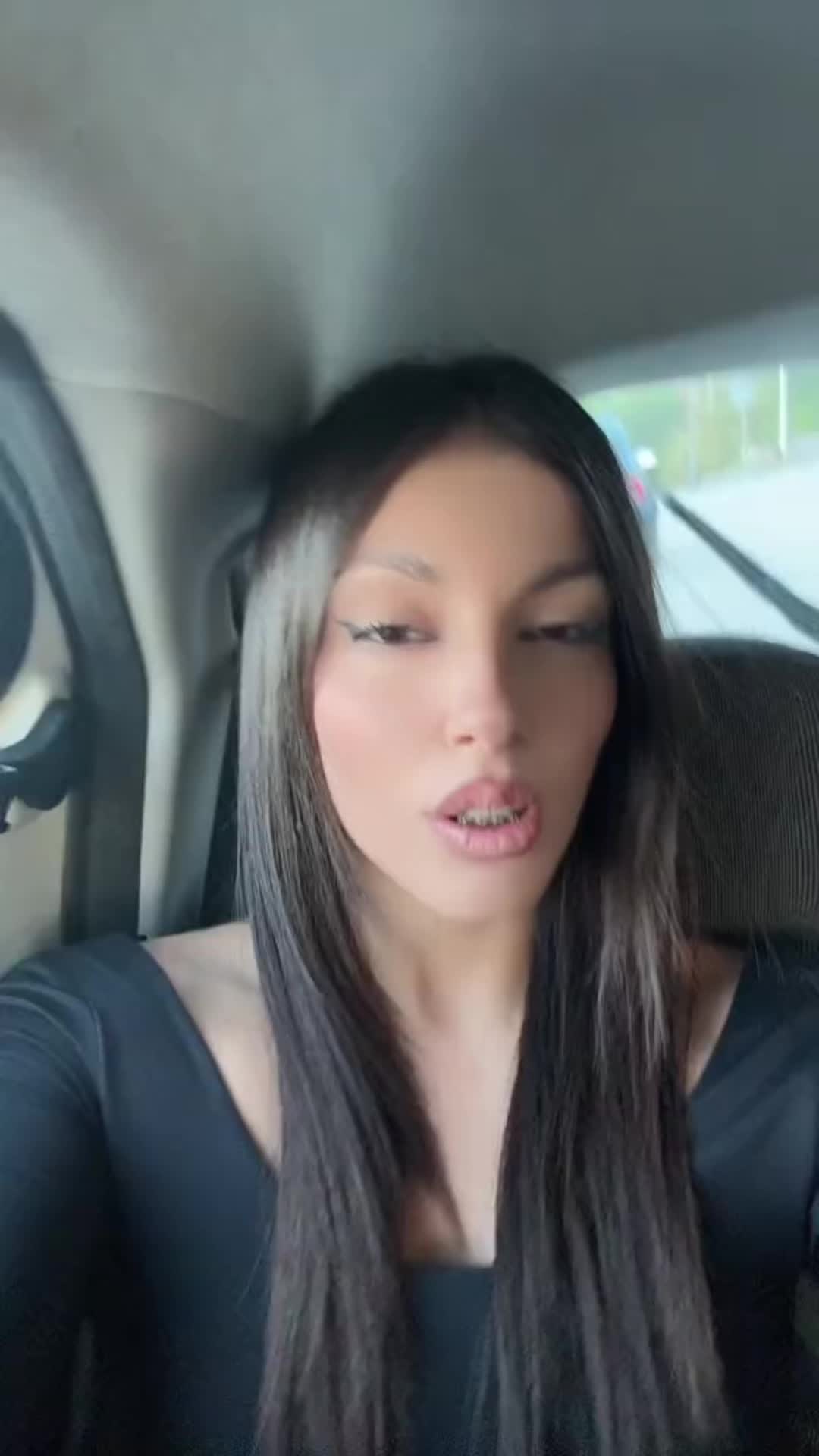 @🦇