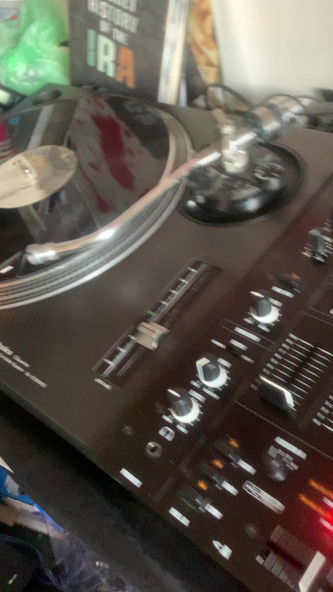 @DJ Shakey 🎶