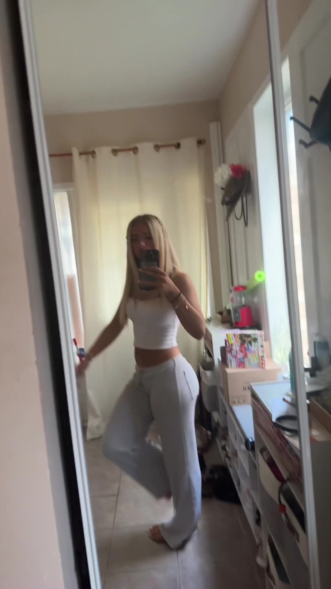 @elyse