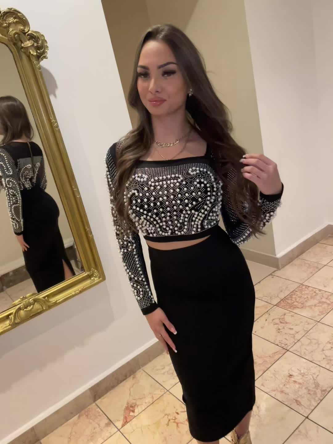 @Exklusive ruha és cipő