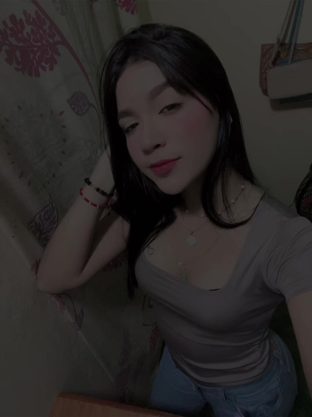 @🦦