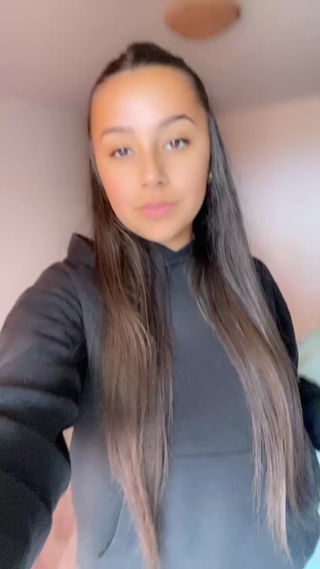 @🦋𝓐𝓷𝓭𝓻𝓪_𝓐𝓵𝓮𝓮🦋