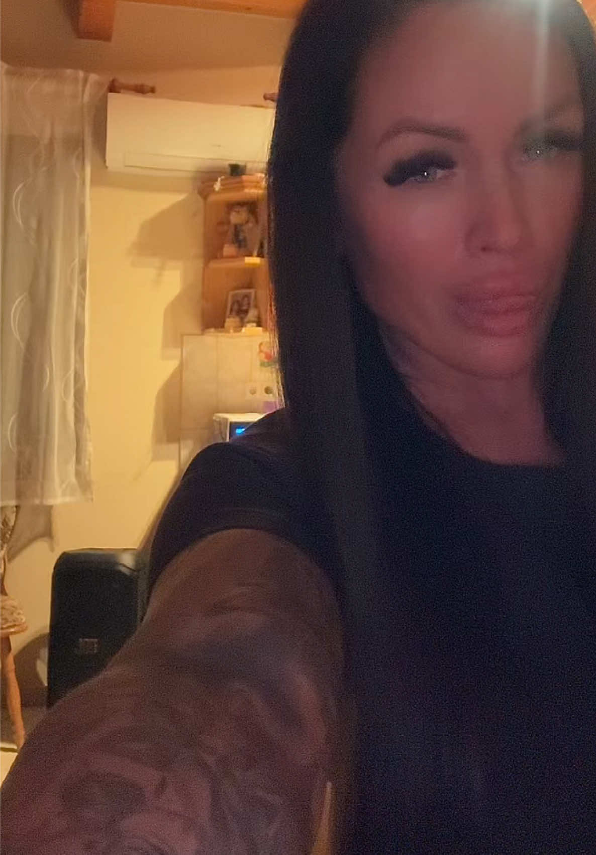 @Mészi🧿