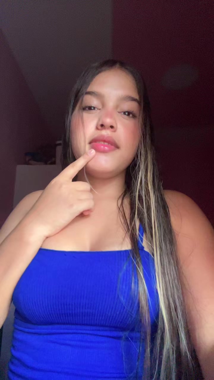 @🦦