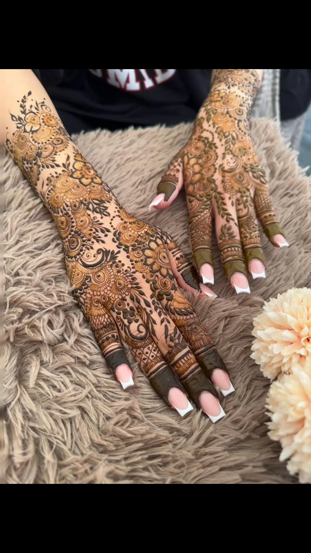 @Fiza Mehndi