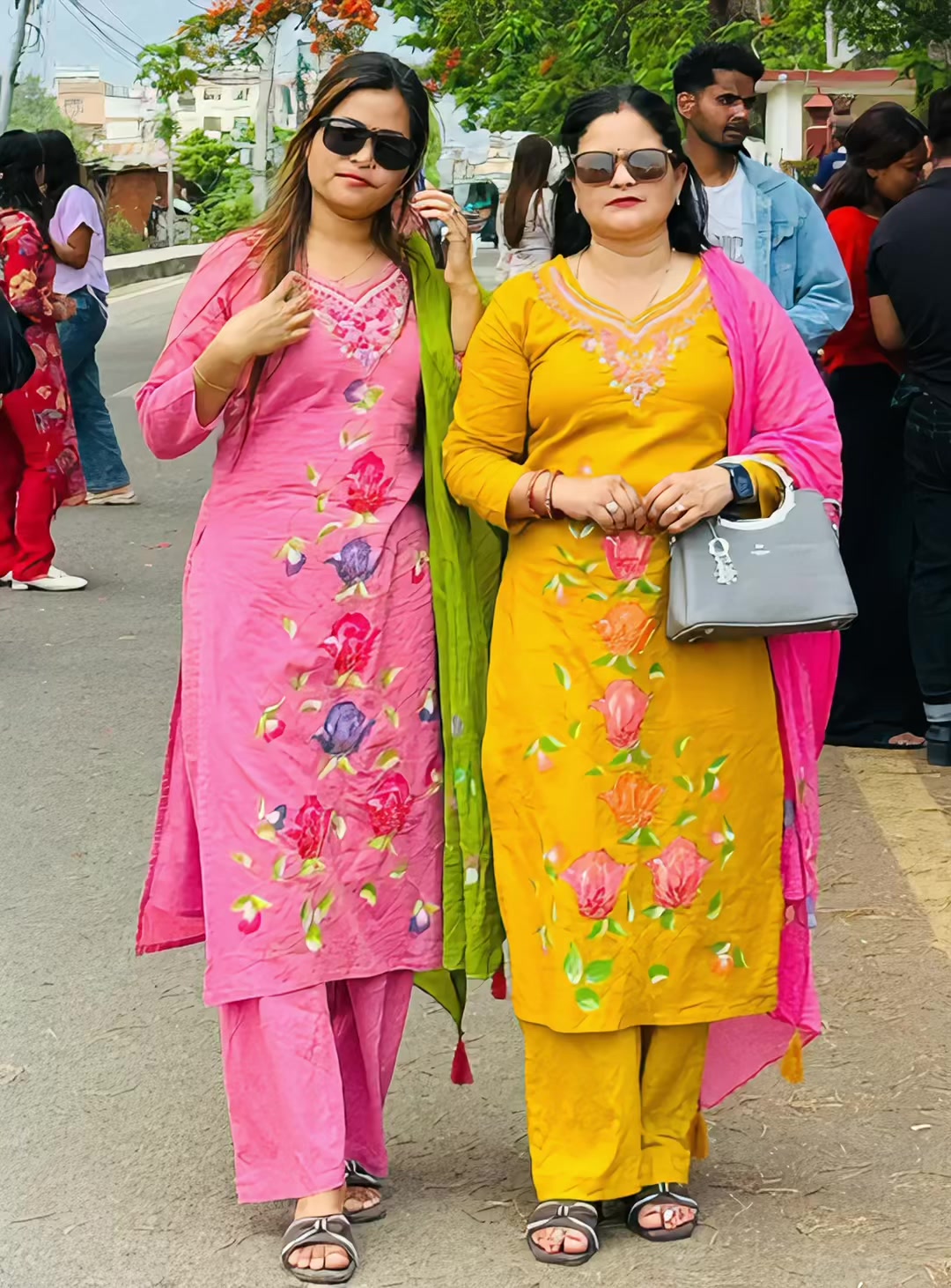@himani_oli50