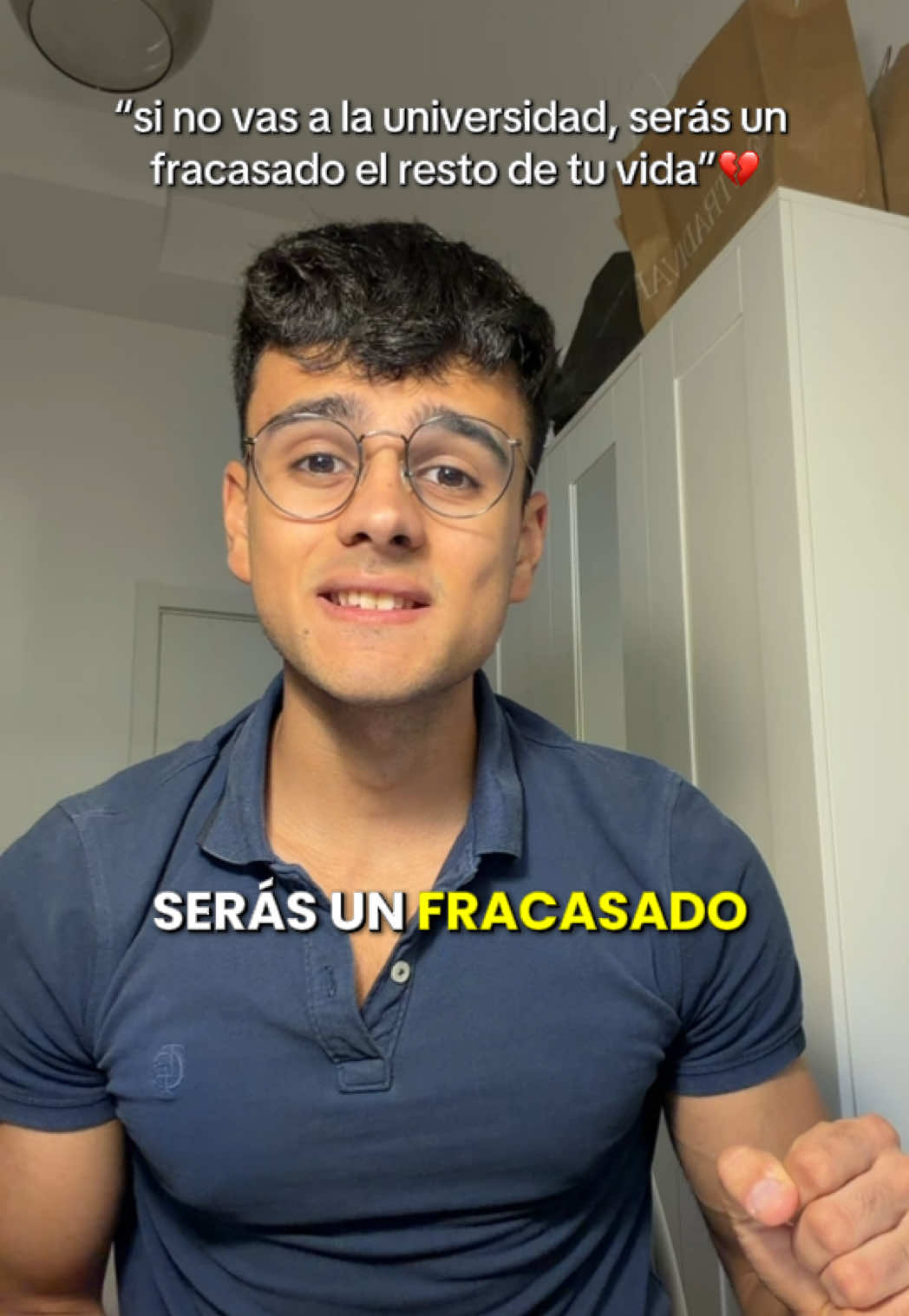 @Cristian González