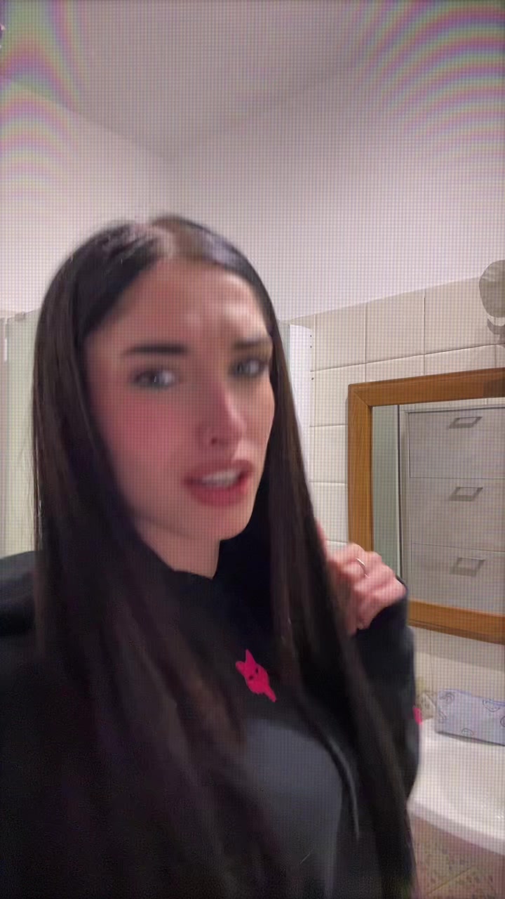 @𝑽𝒂𝒍𝒆𝒓𝒊𝒆