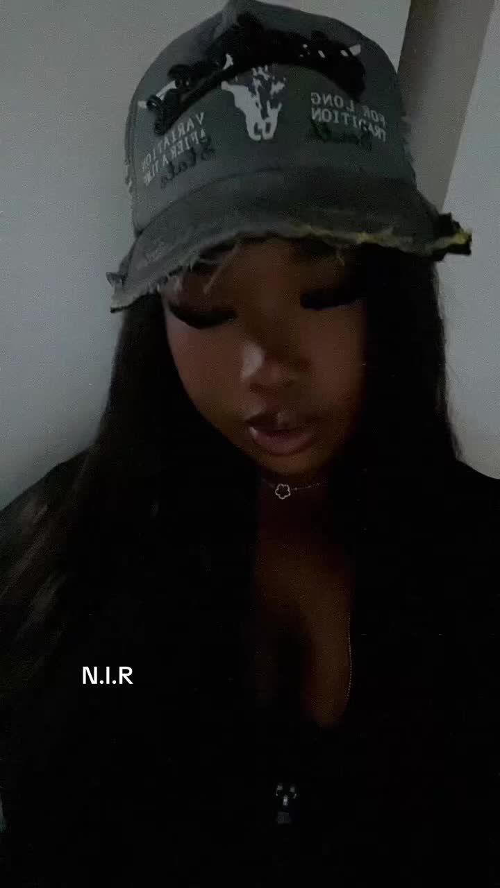 @ℰ✰