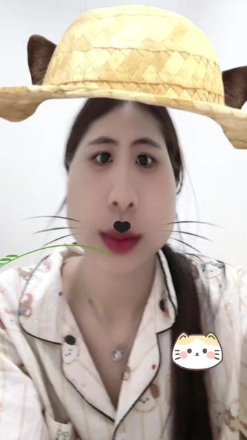 @Kwan Kham HLine🍀✨