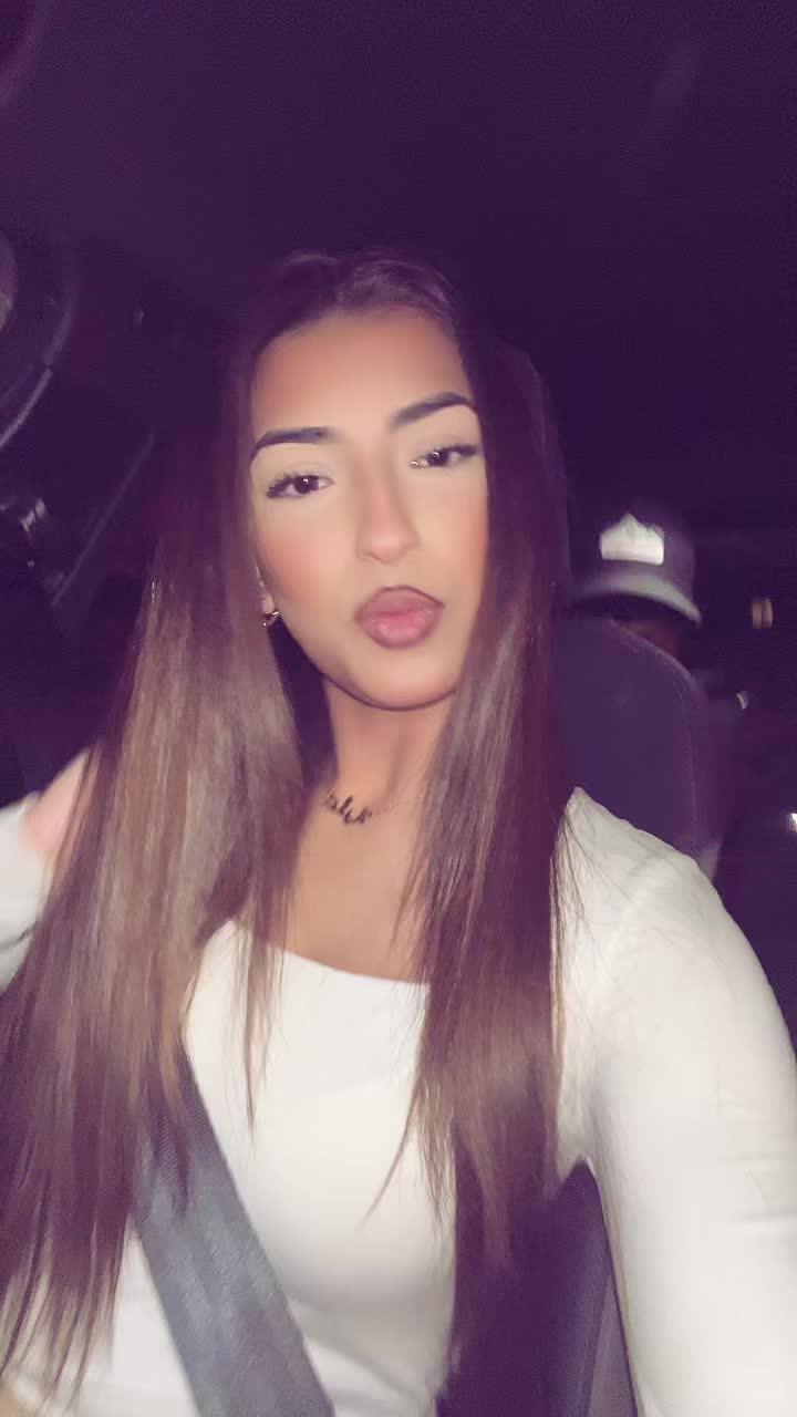 @Aaliyah khan x