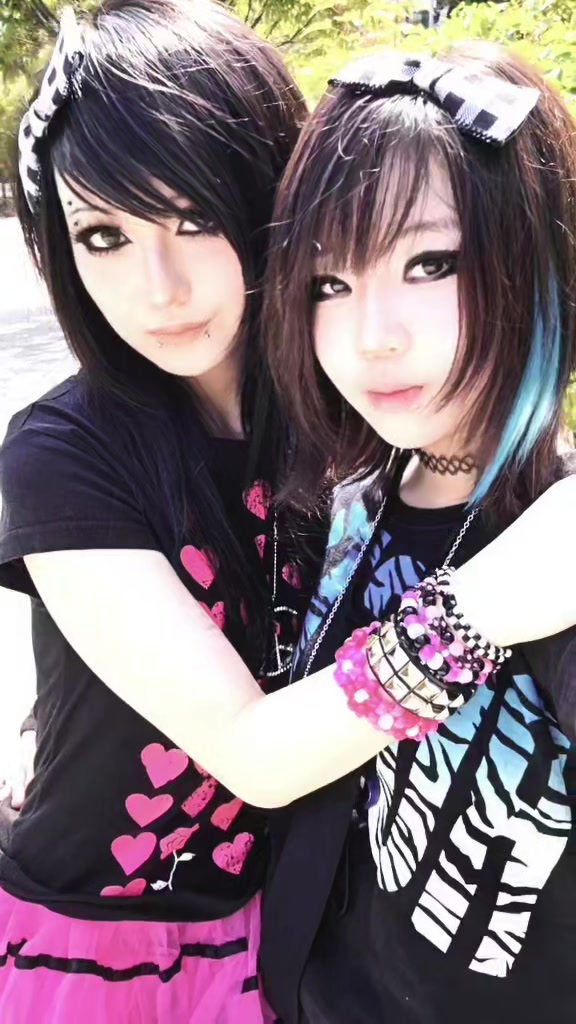 @LEEKALELIX♪