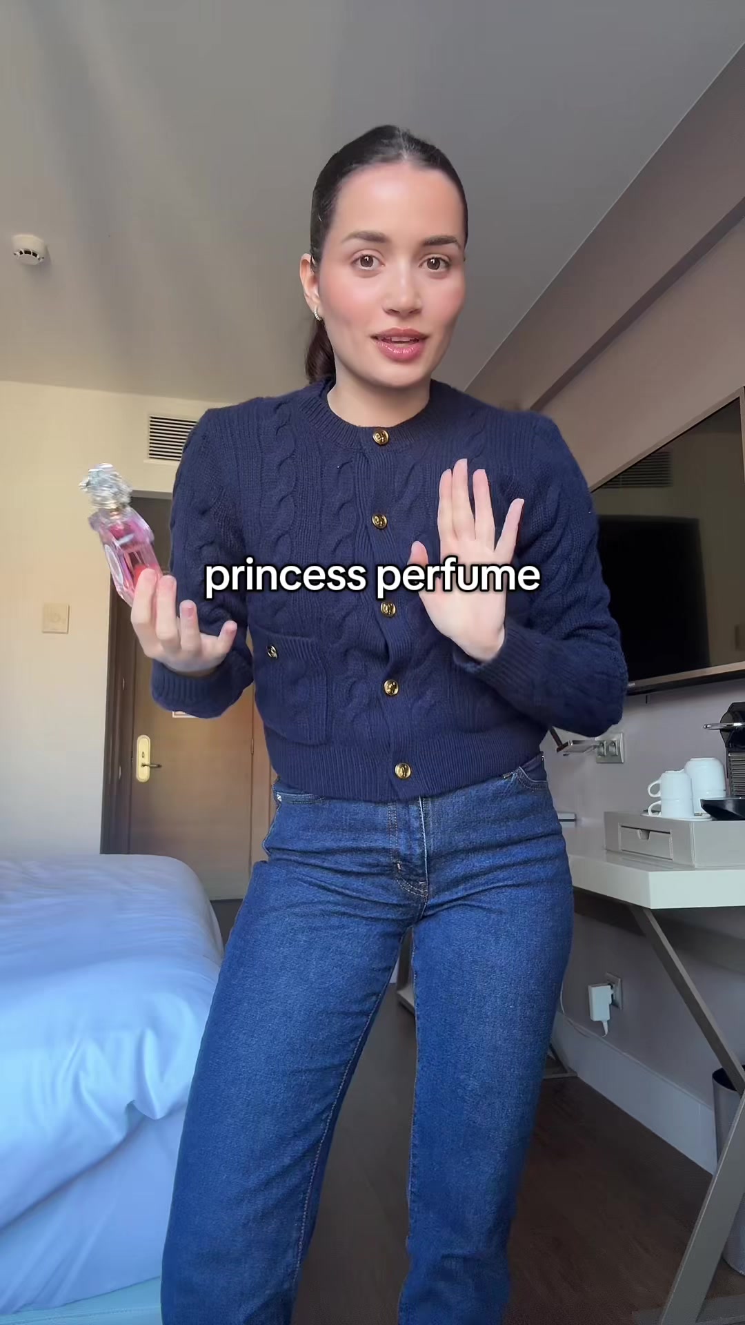 @Basicela_