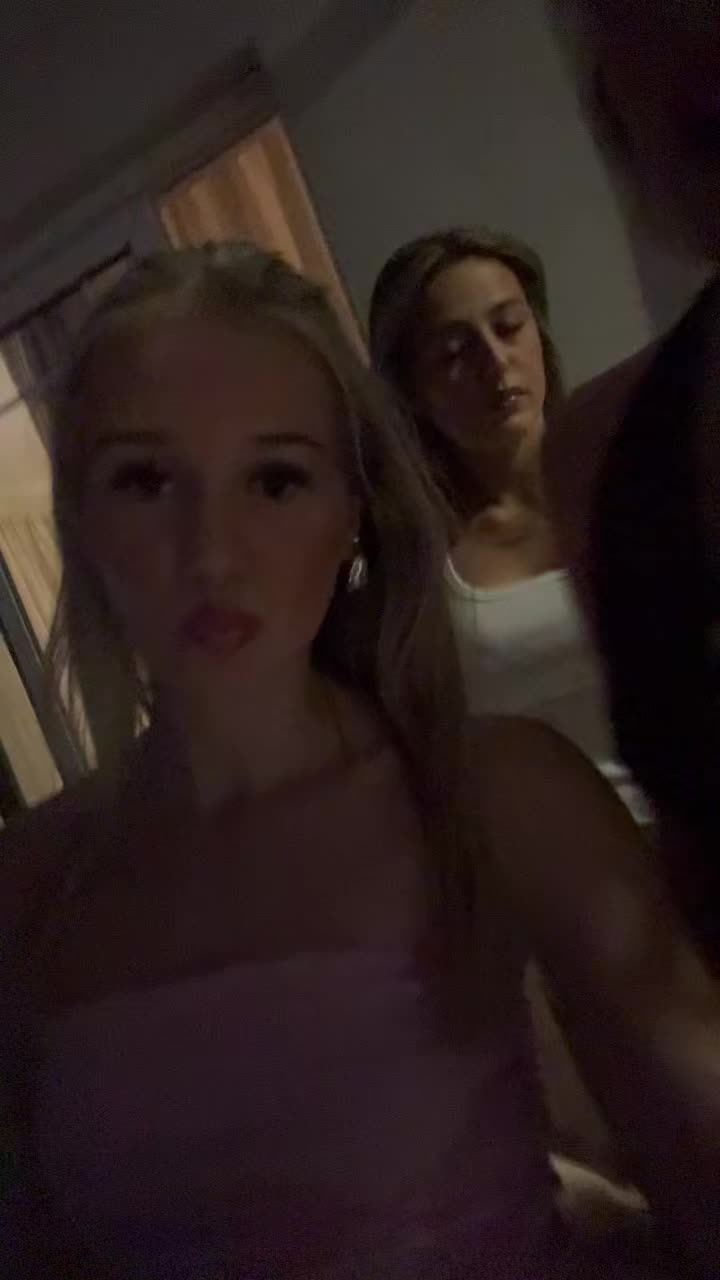 @Evie x