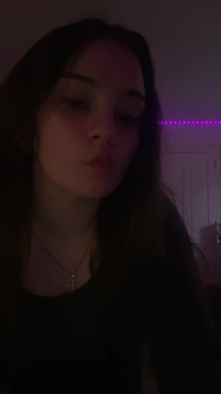 @𝑬𝒗𝒂🇵🇱