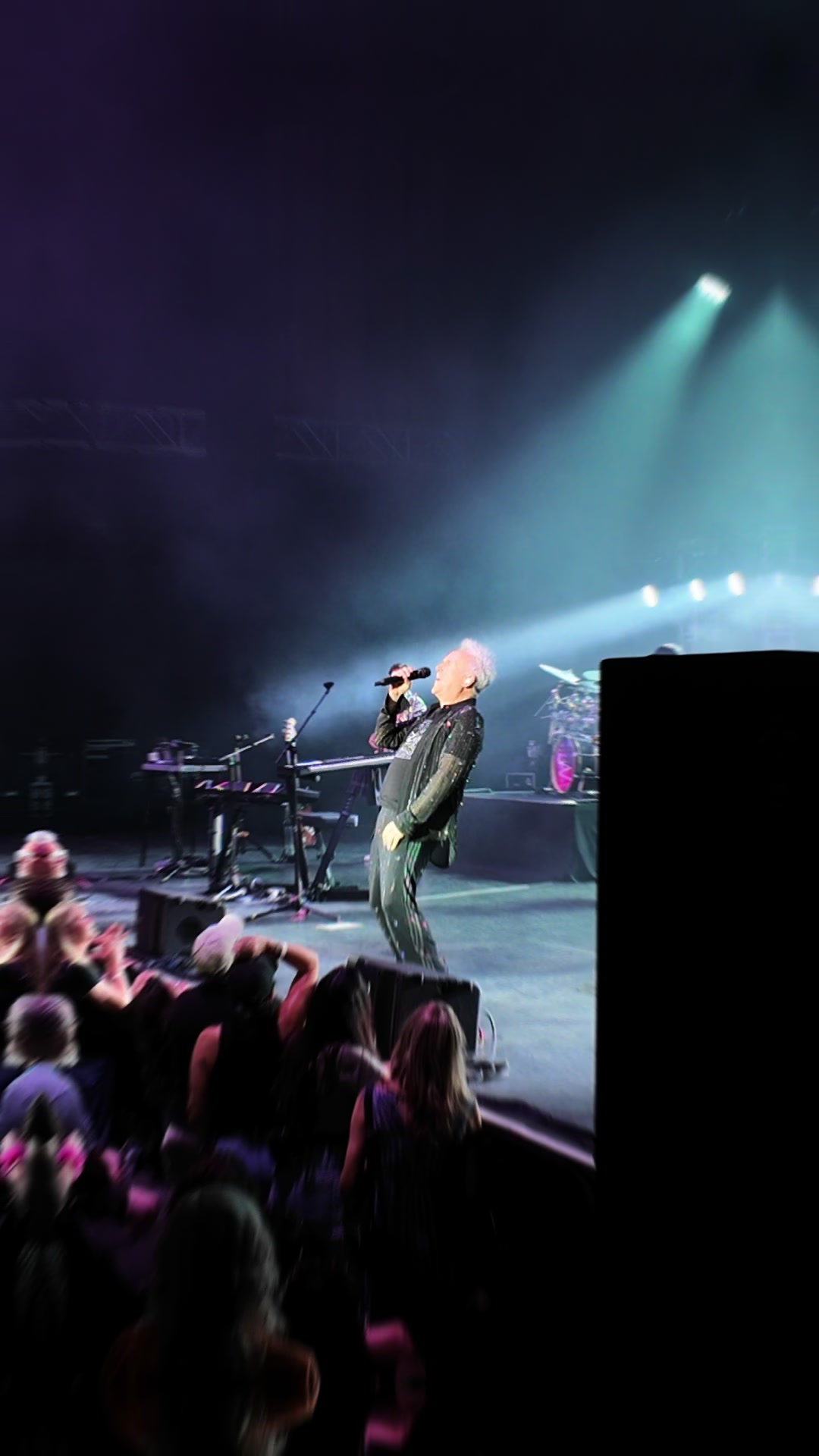 @Howard Jones