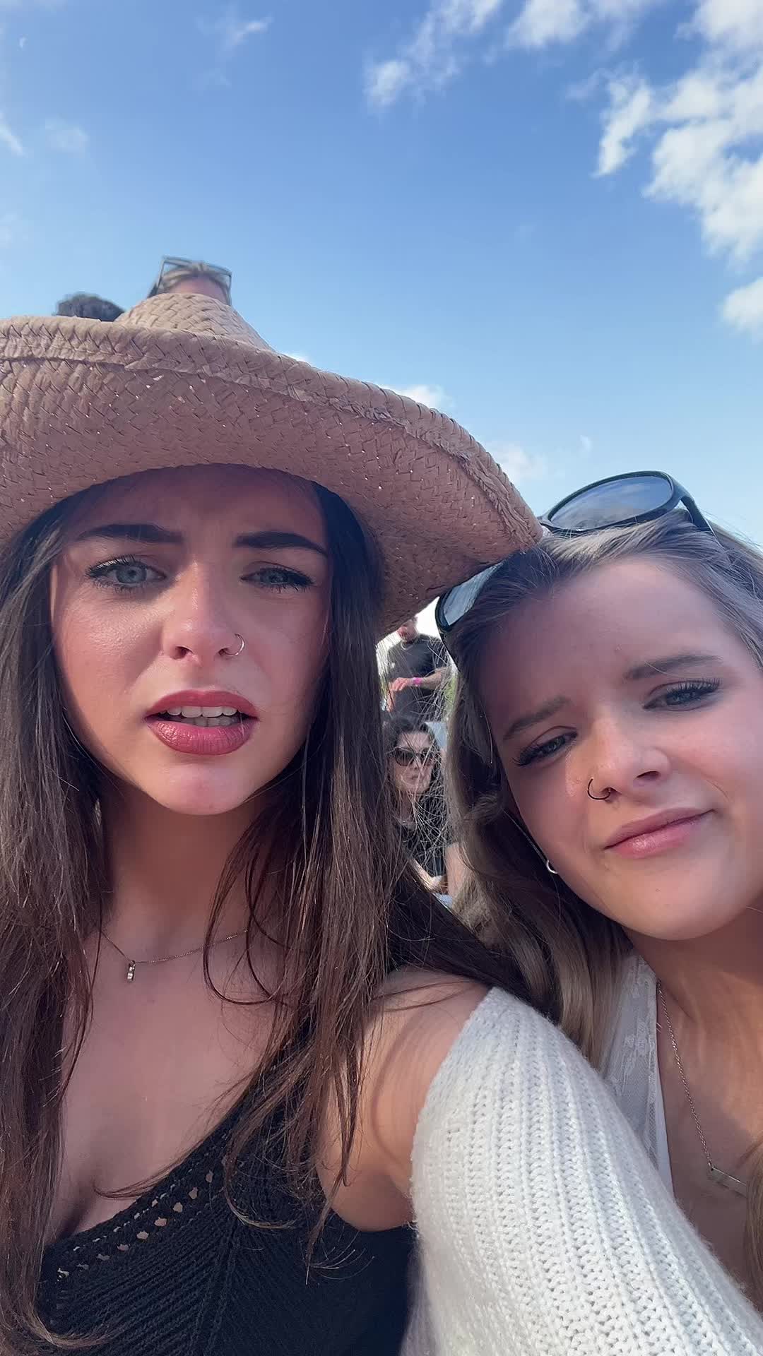 @🐒ophie