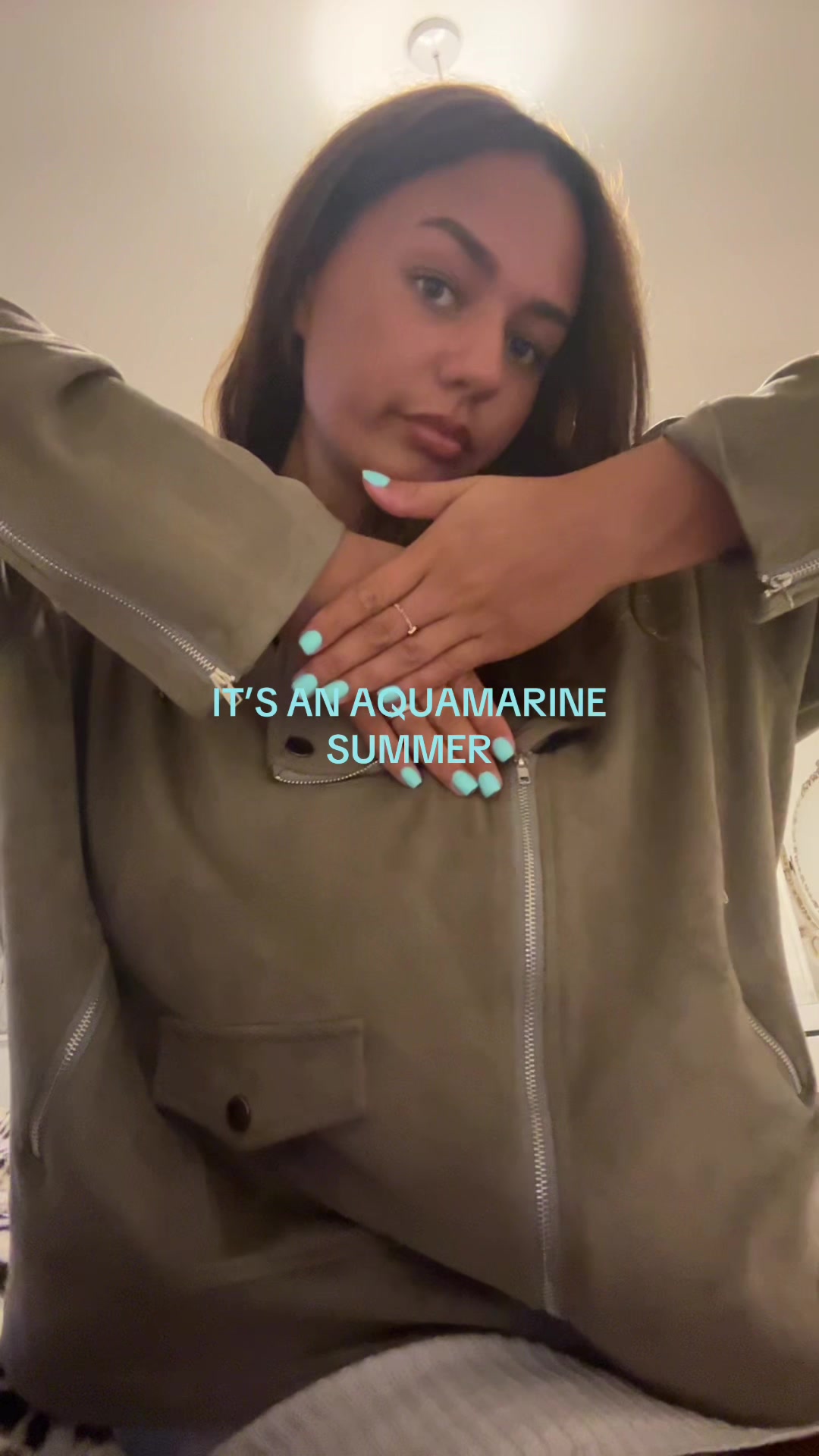 @Ava