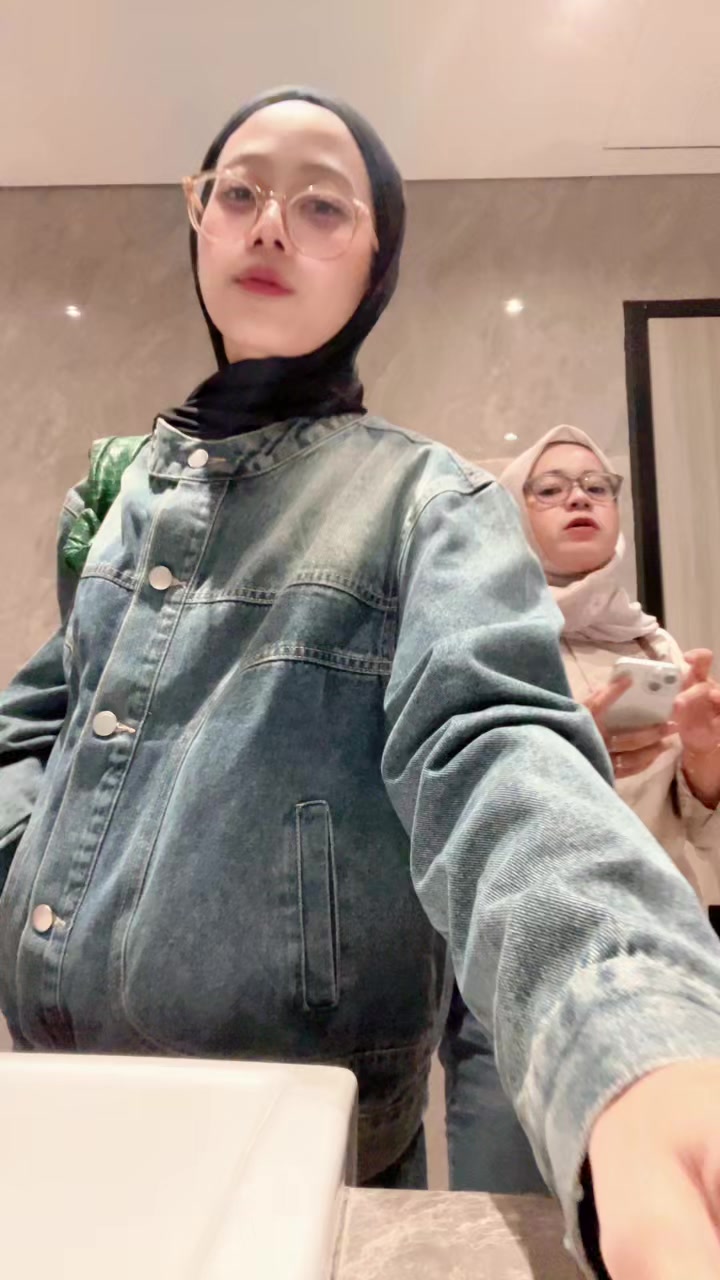 @Tyas Larasati 🌸✨
