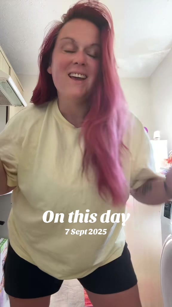 @SarahjustSarah_backup