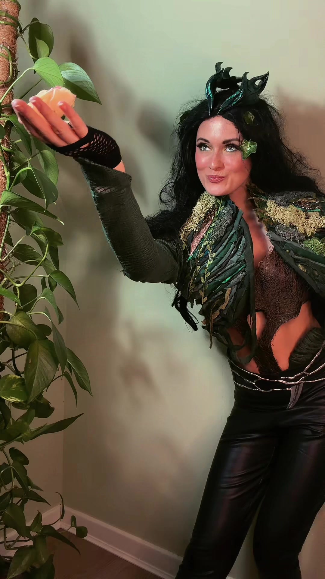 @SarahCosplayGal
