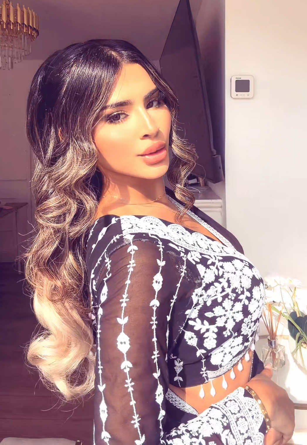@Sana K🦄